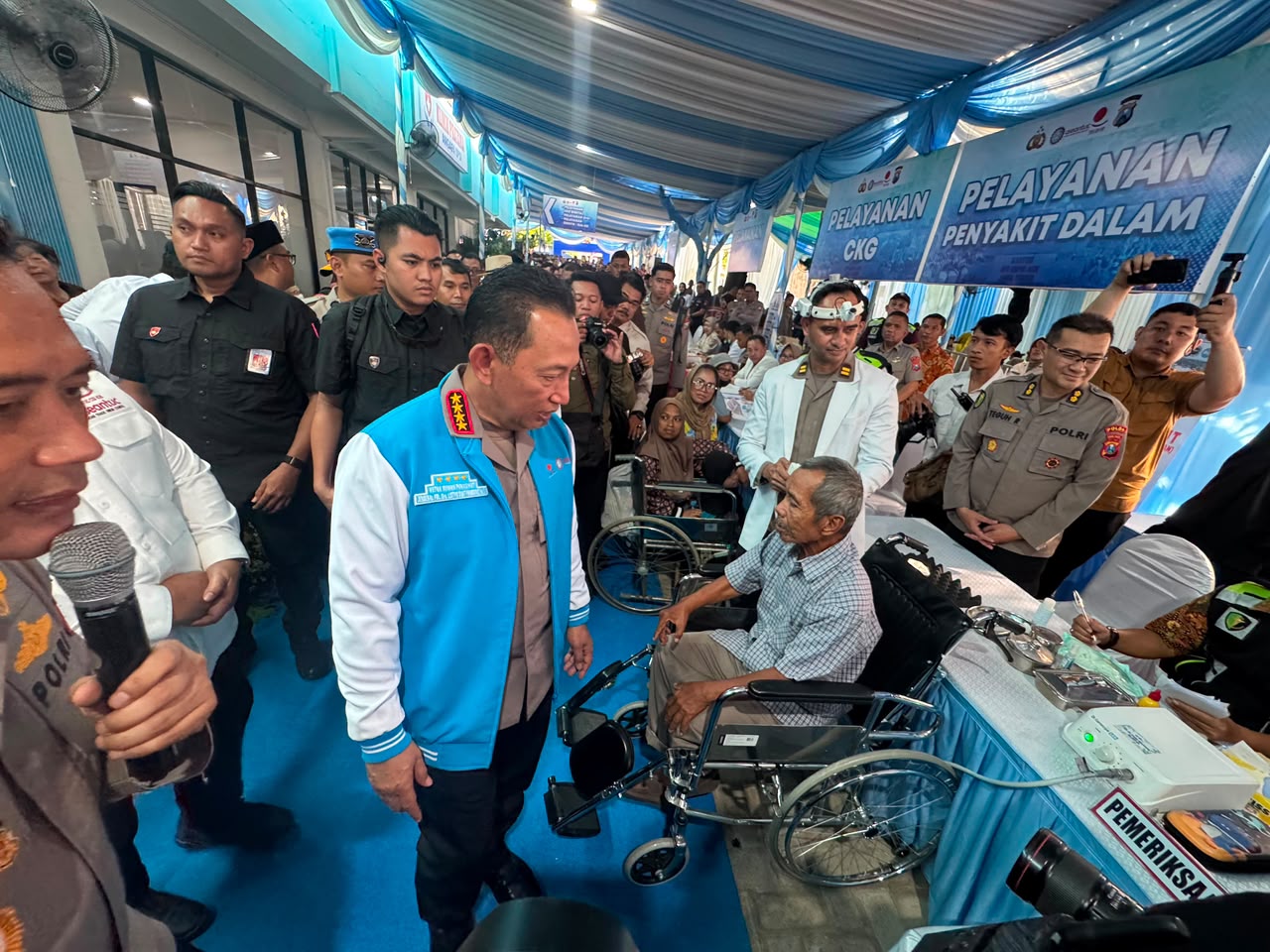 Kapolri tinjau Baktikes di Gedung KSPSI Jatim