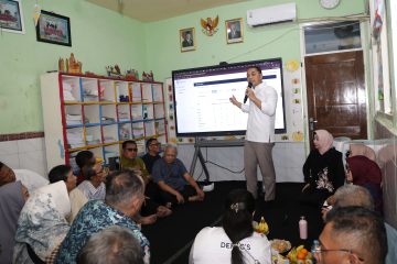 Muskel Pemkot Surabaya verifikasi data penerima bansos bersama warga