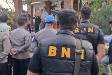 Operasi gabungan Polda Bali dan BNN Badung untuk mencegah peredaran narkotika di Legian.